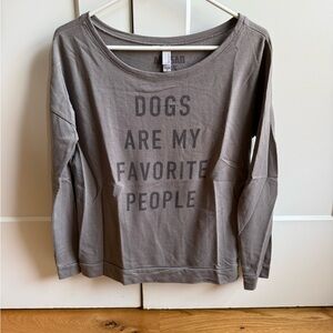 Artisan Tees “Dogs Are My Favorite People” long sleeve light sweatshirt.